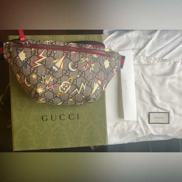 NWT Gucci GG Space Print Belt Bag - Picture 4 of 7